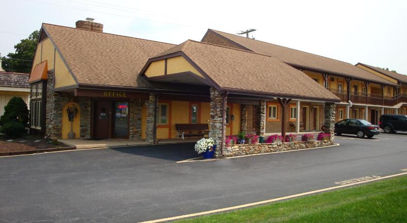 Soudersburg Motel photo