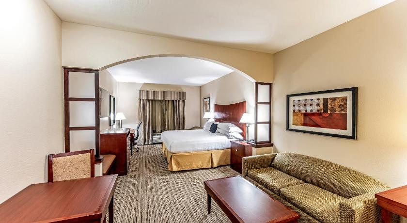 Red Lion Inn and Suites Mineral Wells