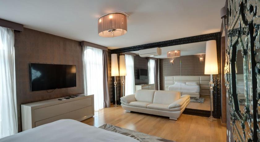 Penthouse Suite Rome photo