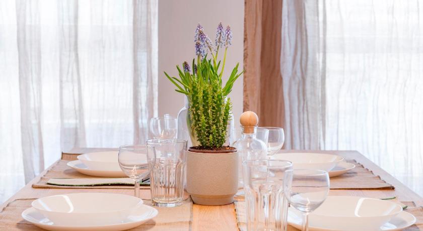 Maryflower Premium Apartments Piraeus - image 8