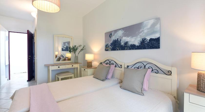 รูปของห้องมาตรฐาน เตียงใหญ่ วิวสวน (Standard Double Garden View) 5