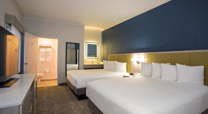Image of 2 queen beds, nonsmoking 1