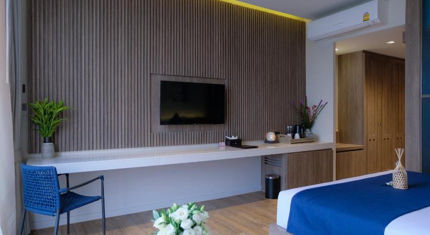 Image of Premium Oceanfront Room 16