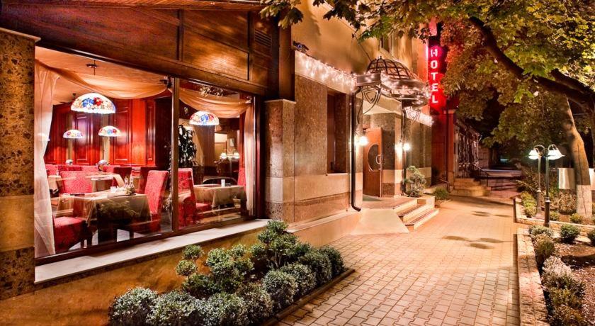 Luna Hotel photo