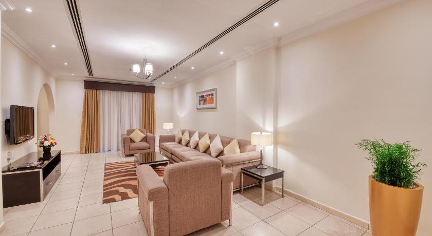Pearl Marina Hotel Apartment - image 13