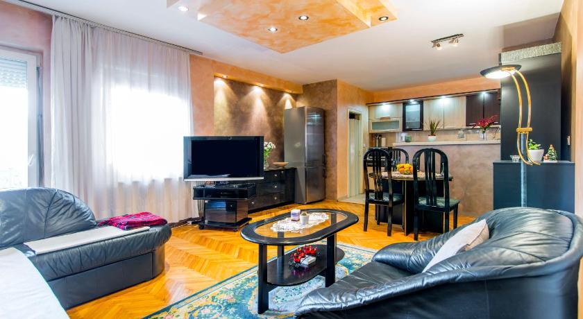 Apartment City center — Hotel in Novi Sad