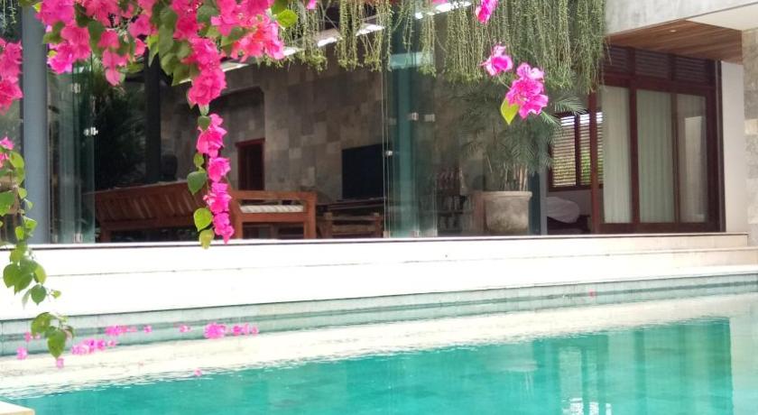 Villa Dua Hati photo