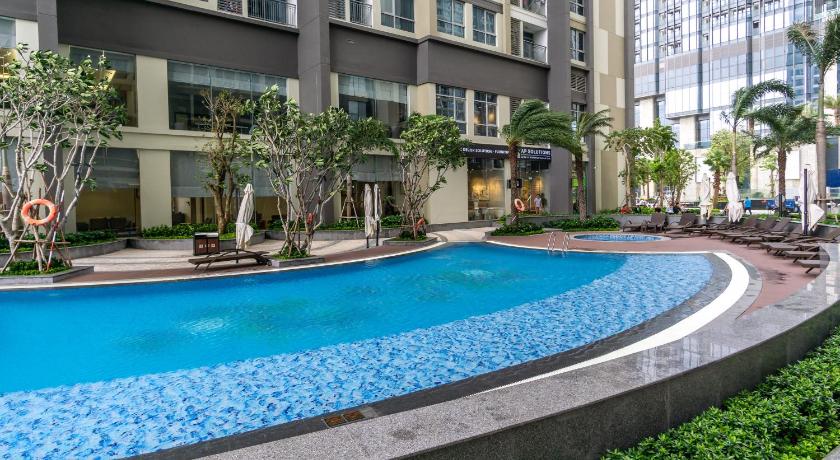 Ho Chi Minh City LuxHomes Saigon - Vinhomes Central Park 4-Star Guesthouse lobby