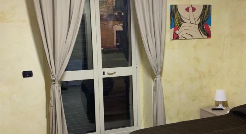 Airport Bedroom House