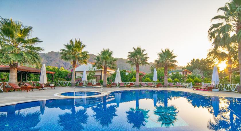 Nerissa Hotel — Hotel in Kemer