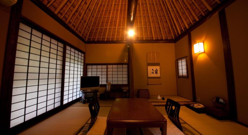 Yufuin Ryokan Gettouan photo