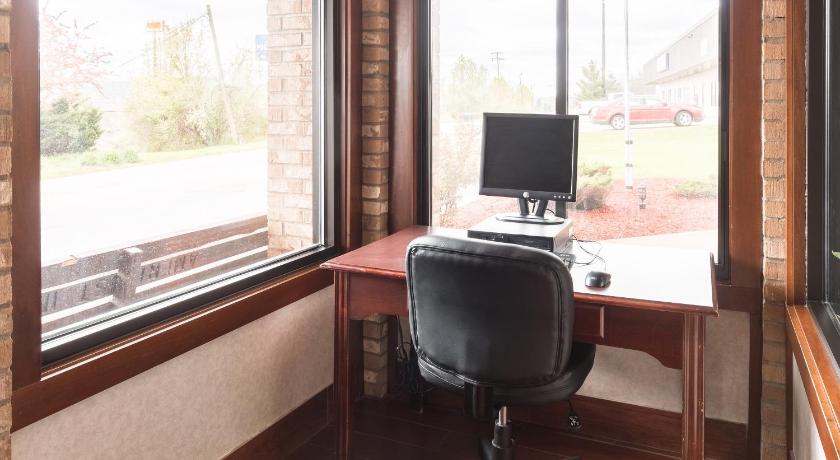Q Express Inn & Suites photo