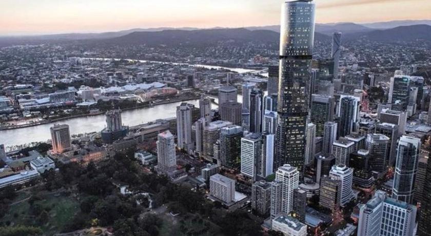 Lvl 50 Skytower Fabulous Views CBD Wifi Carpark by Stylish Stays photo