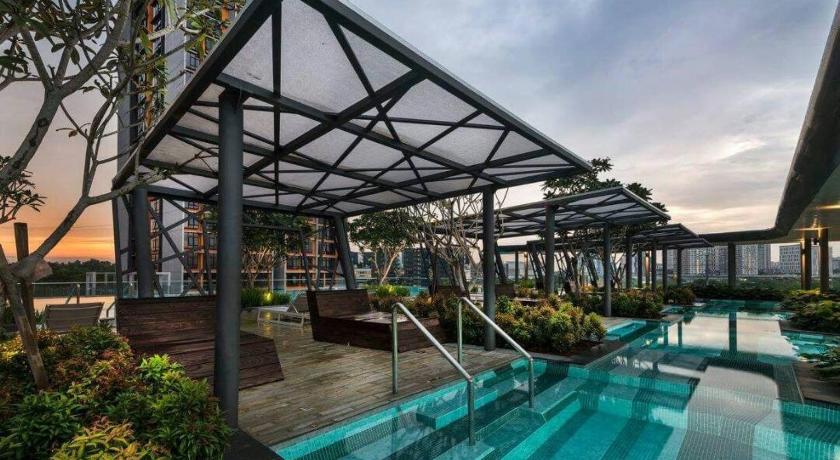 Hid SOHO at KANVAS WiFi Netflix KLIA photo