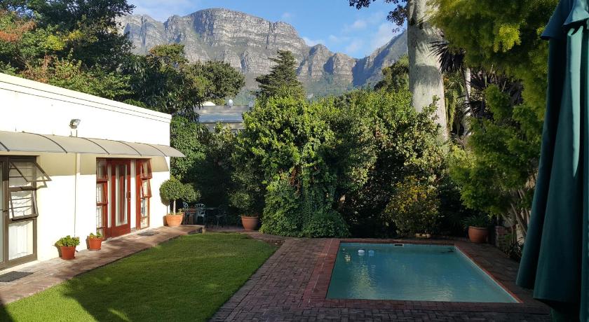 Riversong Boutique Guest House photo