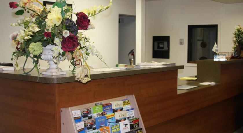 Days Inn & Suites by Wyndham Needles photo