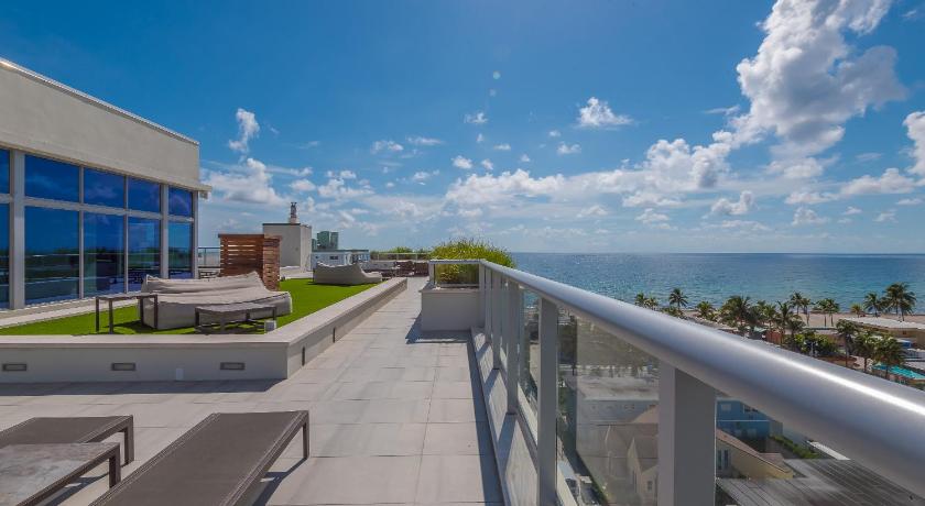 할리우드 (FL) CH Luxury Condos & Studios On The Beach 4성급 숙소 로비