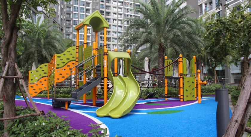 Ho Chi Minh City LuxHomes Saigon - Vinhomes Central Park 4-Star Guesthouse view