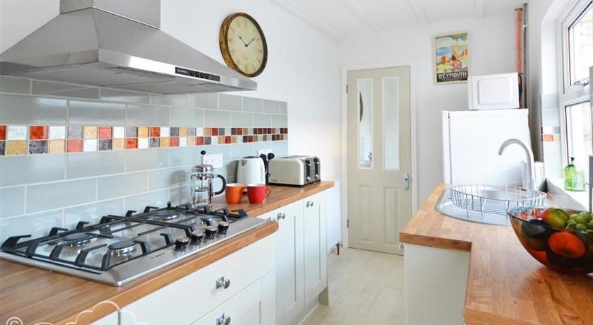 Booking Little Gull Cottage Weymouth Agoda Com Deals Photos