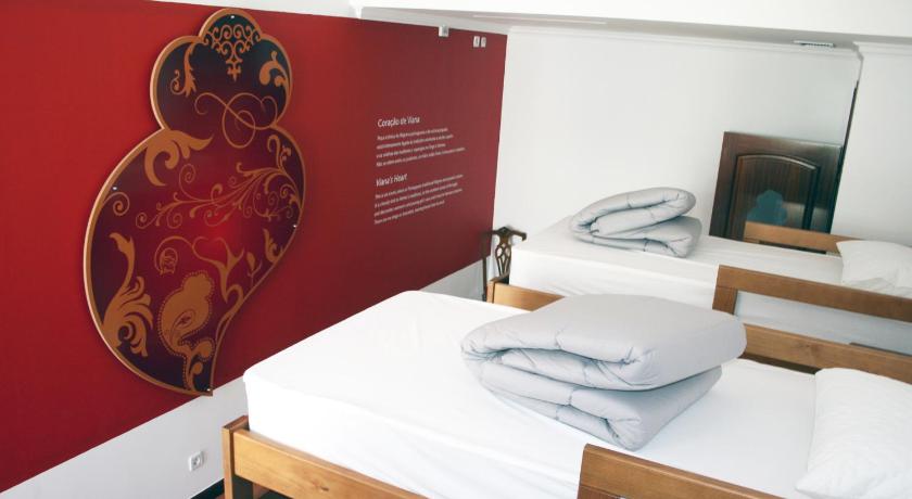 Image of Bunk Bed in 6-Bed Female Dormitory Room 1