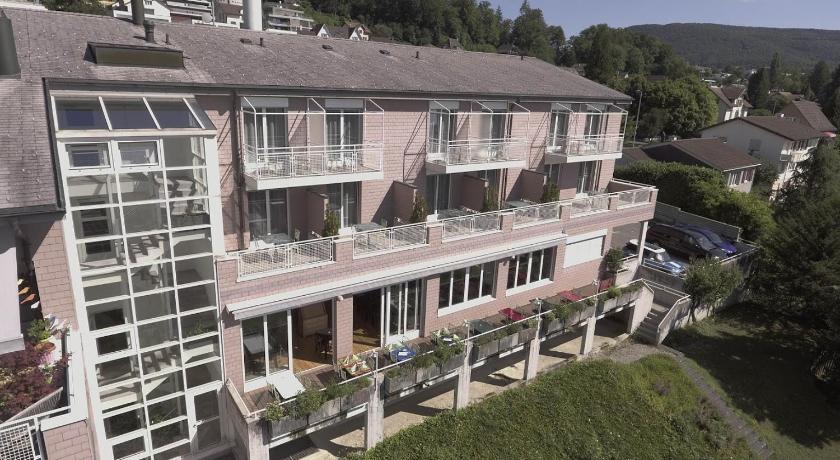 Ascott Hotel & Restaurant
