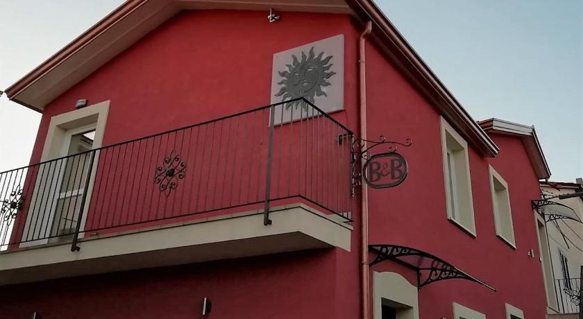 Borgo Sole Luna — Hotel in Frosinone