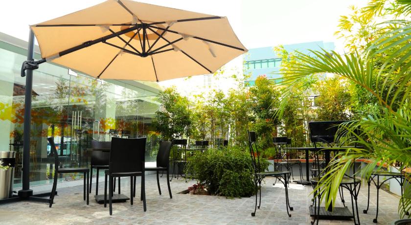 Travelbee Fuente Inn photo
