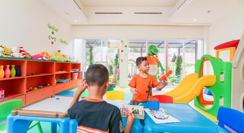 HARRIS Resort Batam Waterfront - image 5