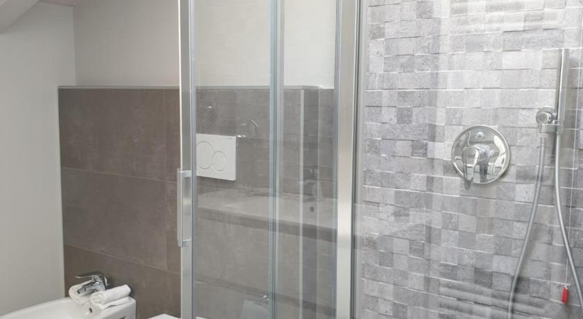 莱科 Lake Como Apartments 3星级 民宿 外观