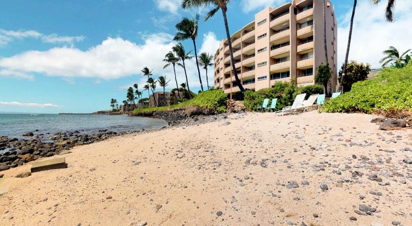 Island Sands Resort photo