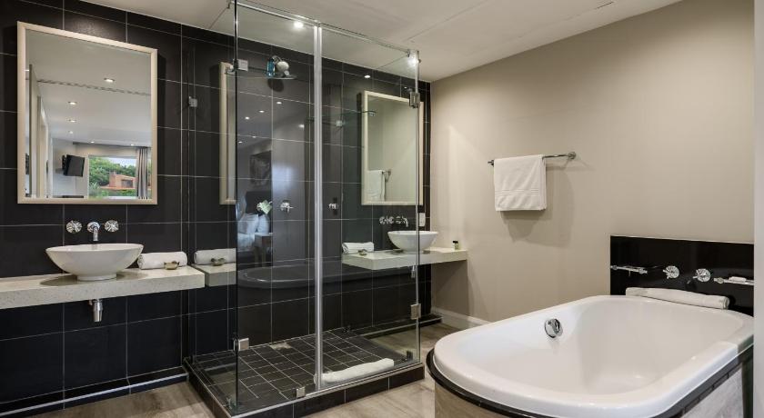 Image of Suite 2