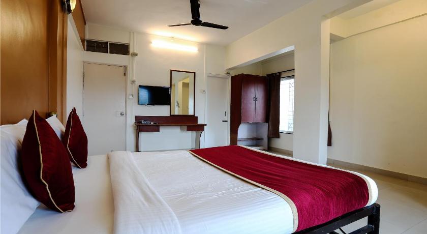 Hotel HMR Royal Inn