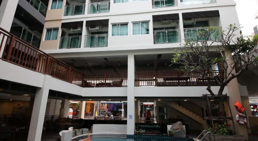 パタヤ Sunshine Hotel & Residences 3つ星 ホテル 客室