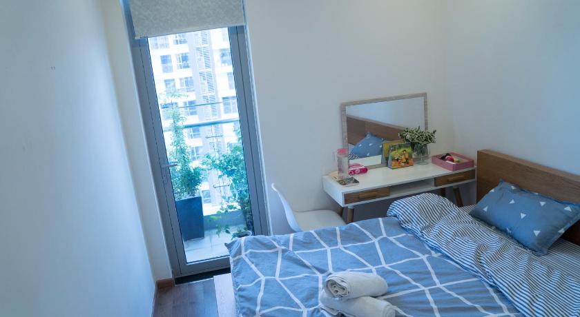 A 2bedrooms Apartment At Vinhomes Central Park Hcmc Infront Of