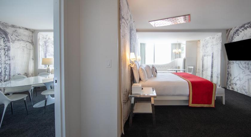 Image of Alexandria Ultra Suite 4