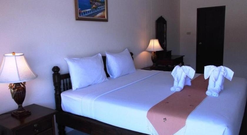 Image of Standard Double Bed with Fan 1