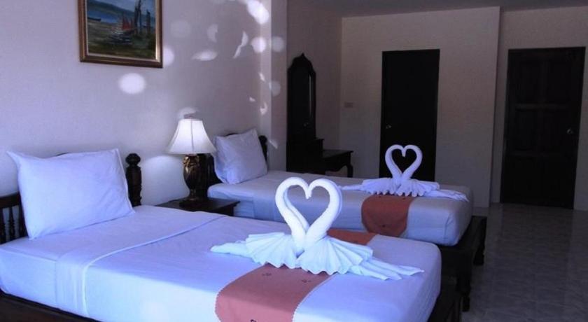 Image of Standard Twin Bed with Air Condition 4