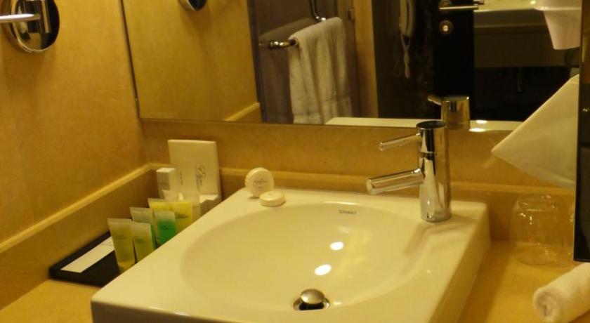 รูปของเอ็กเซกคิวทีฟ สวีท (Executive Suite) 2