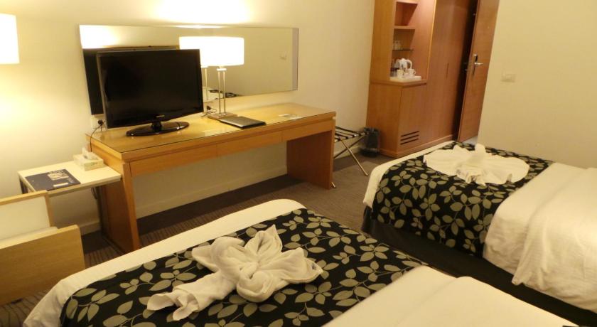 รูปของห้องมาตรฐาน เตียงใหญ่หรือเตียงแฝด (Standard Double or Twin) 9