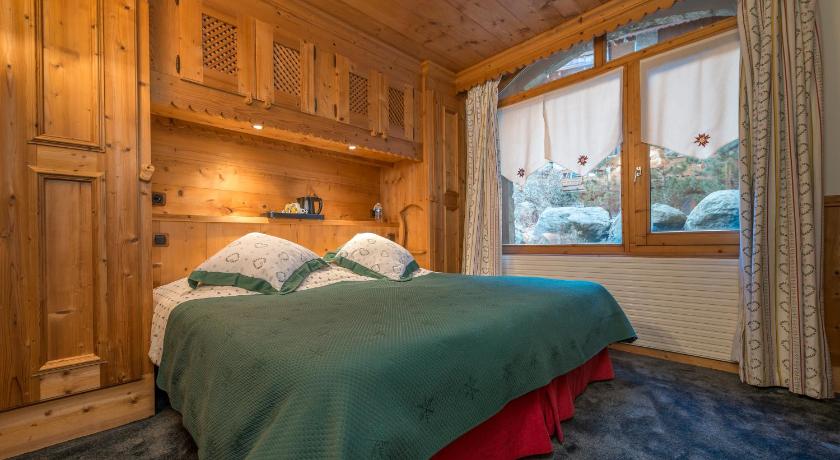 Image of Tradition Triple Room 0