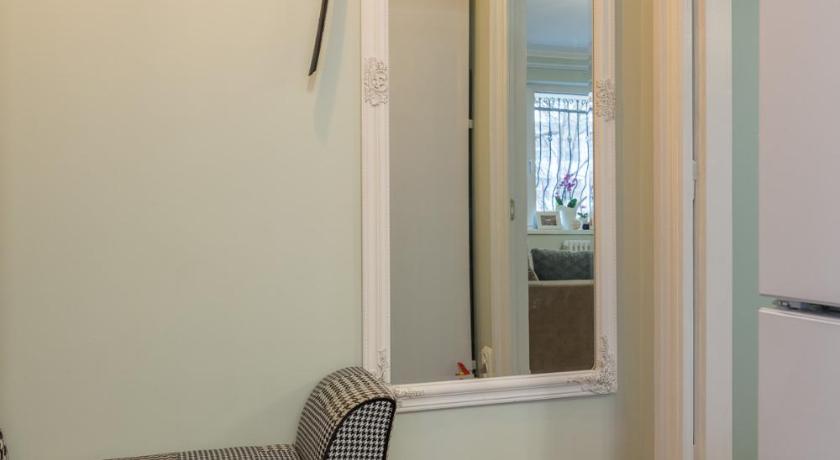 Central stylish & cozy one bedroom Apartment - Adela Accommodation - Ideal for long stays photo