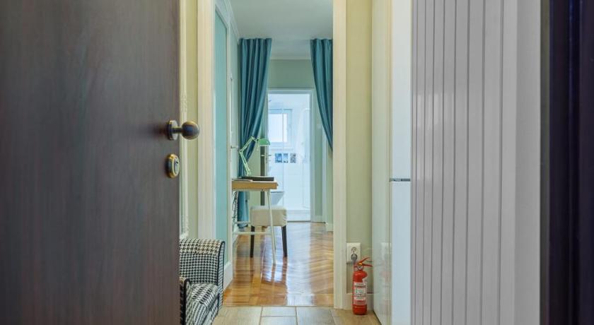 Central stylish & cozy one bedroom Apartment - Adela Accommodation - Ideal for long stays photo