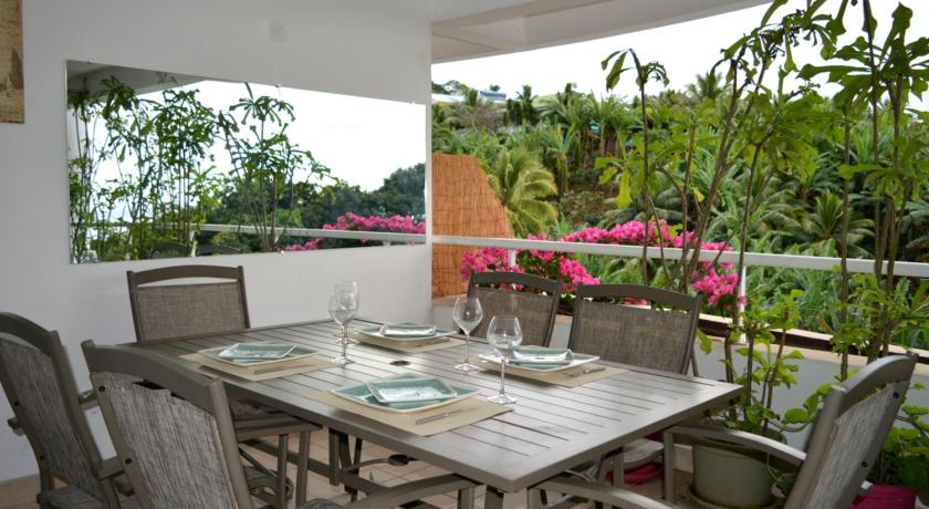 Kai cosy apartment with terrace pool and sea view near Papeete photo