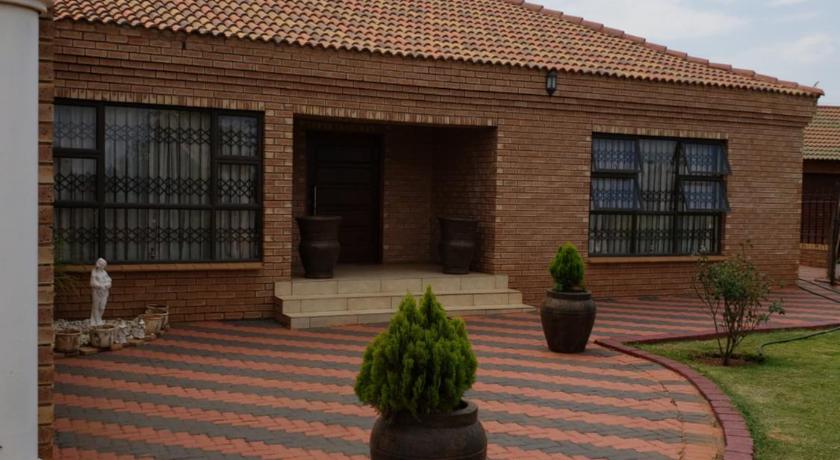 Granchis Guesthouse — Hotel in Pilanesberg