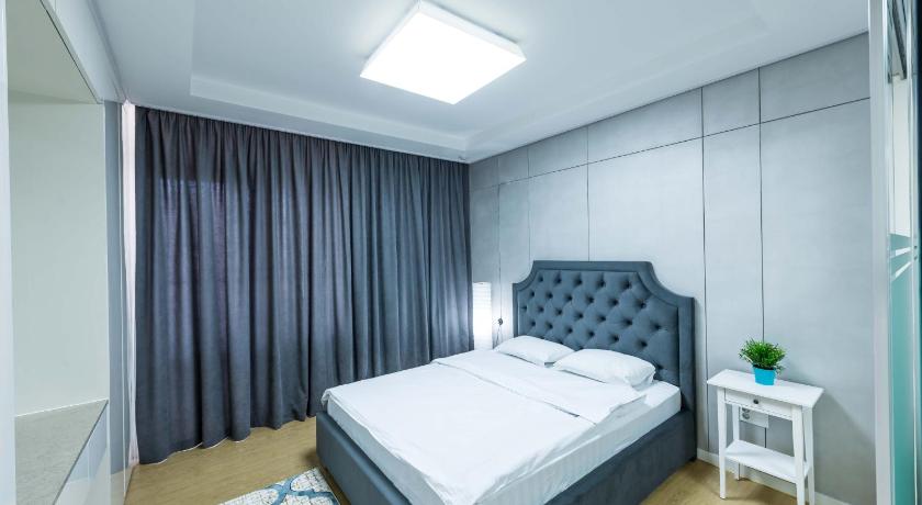 THEADDRESS HIGHVILL Lux photo
