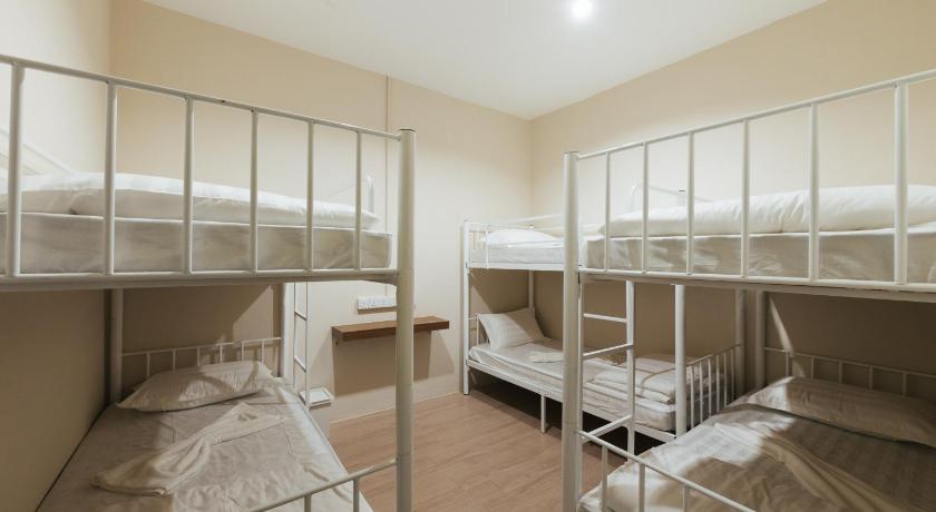 セムポルナ A HOTEL 3つ星 ホテル ロビー