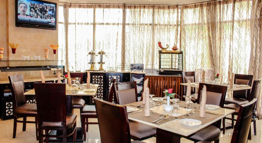 Dunes Hotel Apartment Oud Metha Bur Dubai - image 3