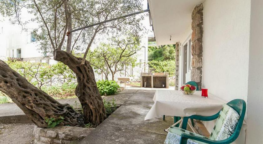 Hana Accommodation photo