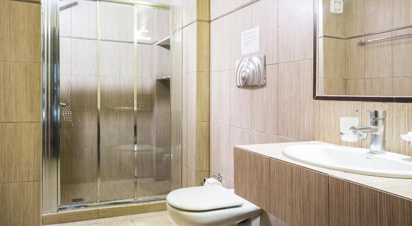 Image of Economy Apartment with Sea View 2