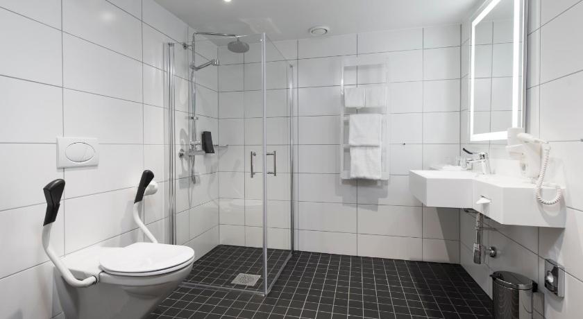 Image of Double Room - Disability Access 4